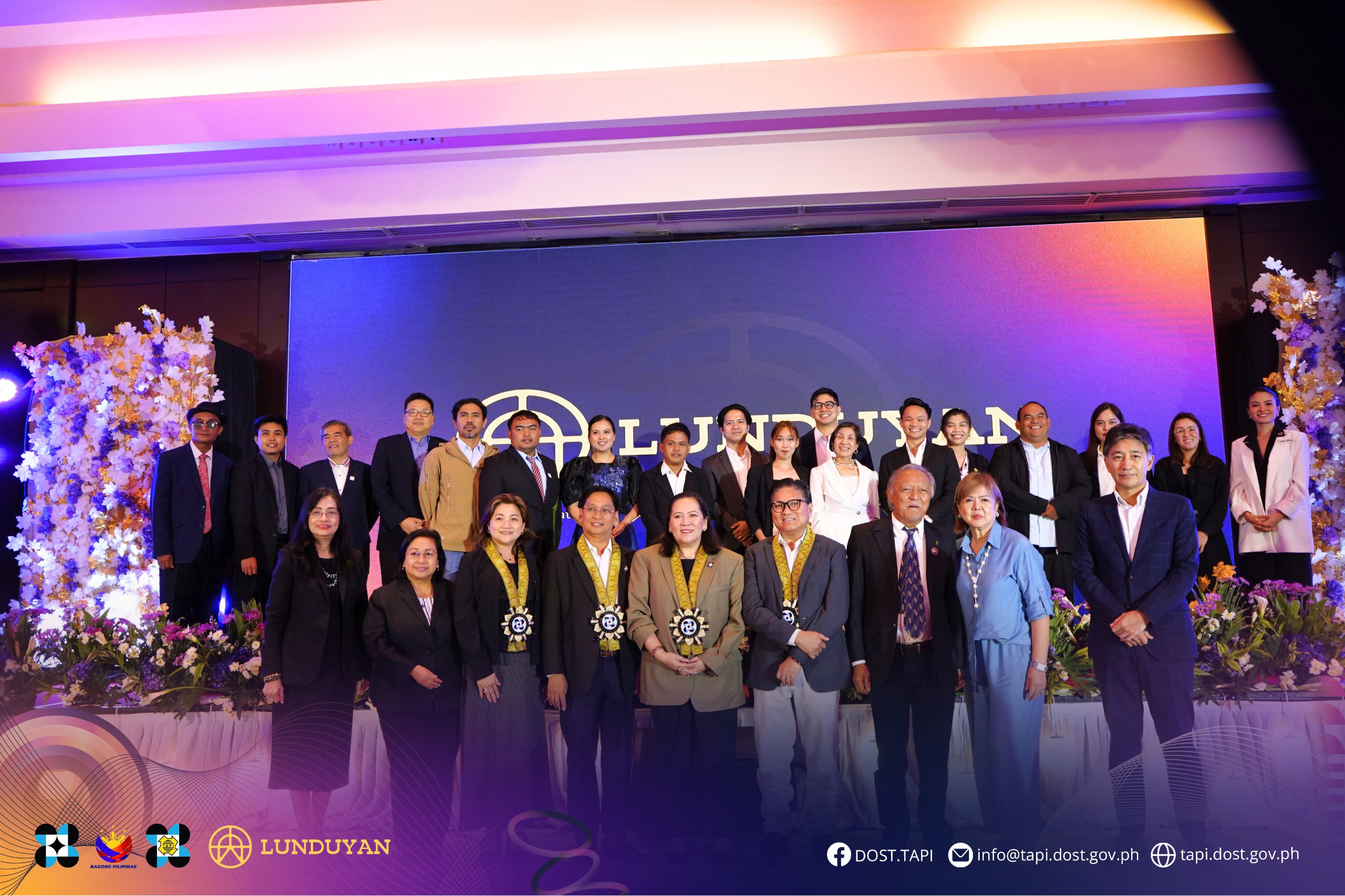 photo 6104907201219595090 w